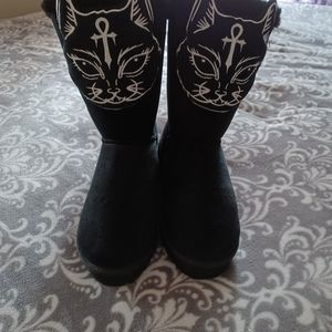 Dolls kill fluff off cat slipper booties